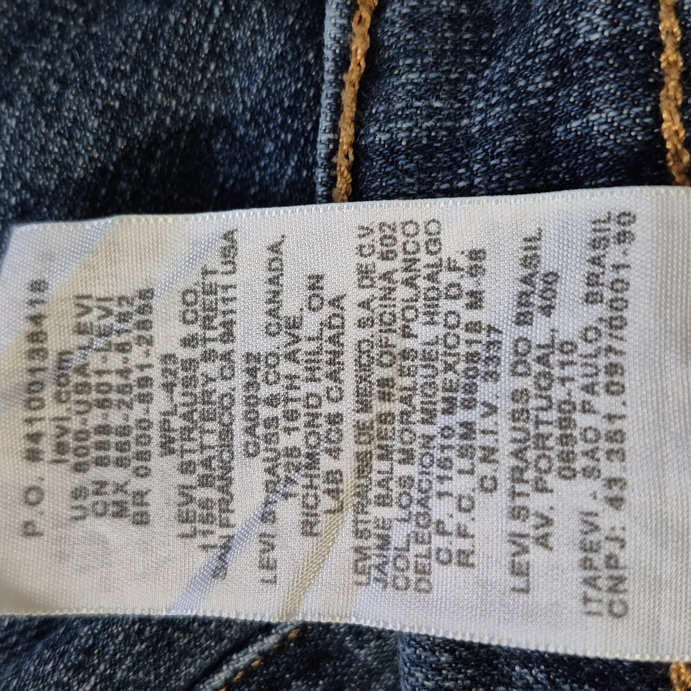 Levi's Dark Blue CURVY, BOOT CUT Women's Jeans, SIZE 10L. - Picture 12 of 12